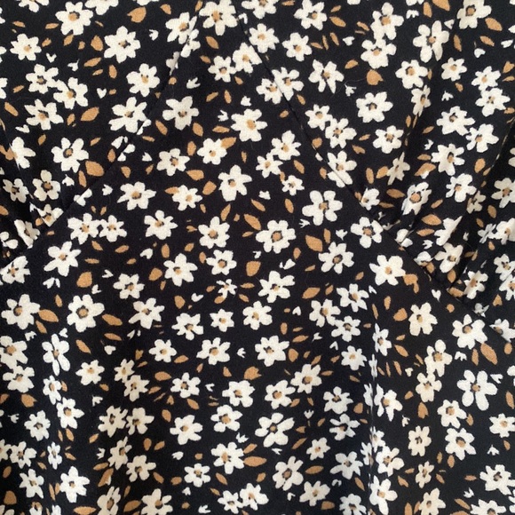 Flower top - Picture 2 of 3